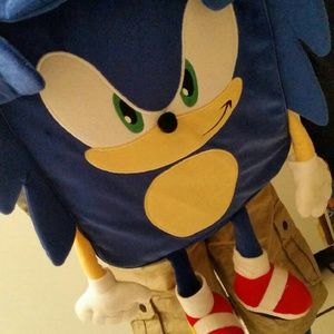 Meet your Posher, Brittney