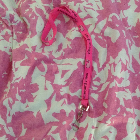 Vineyard vines landyard