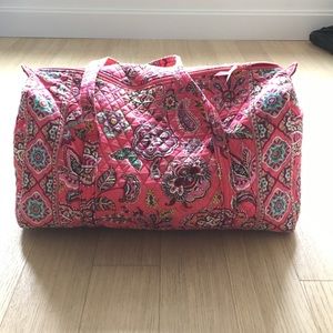 Vera Bradley large duffel bag