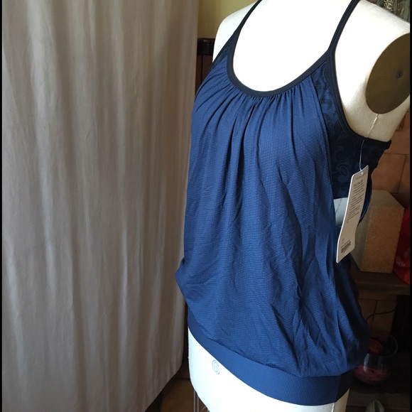 lulu lemon no limits tank size 6