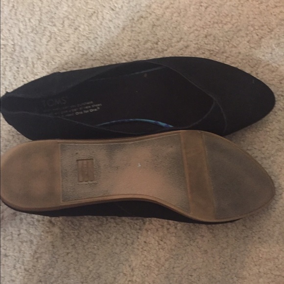 Black suede women's jutti flats TOMS