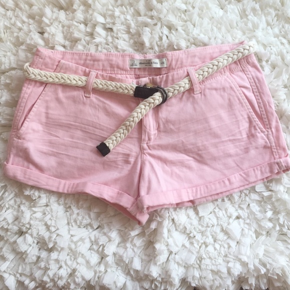 🎉SALE NWOT Pale Pink Shorts with Wrap Belt