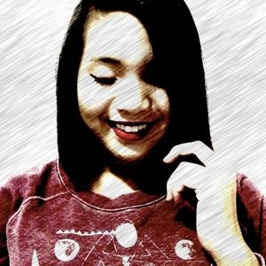 Meet your Posher, Hali