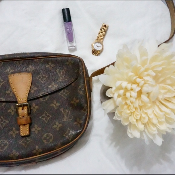 AUTHENTIC LV JEUNE FILLE🌸