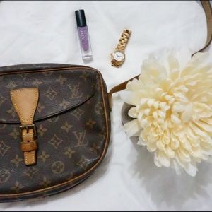 AUTHENTIC LV JEUNE FILLE🌸