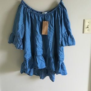 Francesca's Off the Shoulder denim top SZ medium