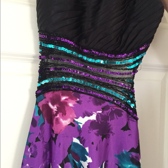 Cache dress - Picture 4 of 4