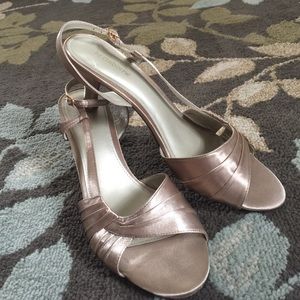 Liz Claiborne Massey sz 11w sandal