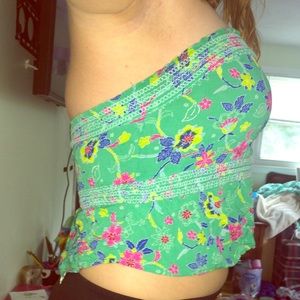 HOLLISTER floral crop top!!