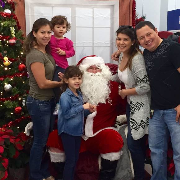 Meet your Posher, Elys