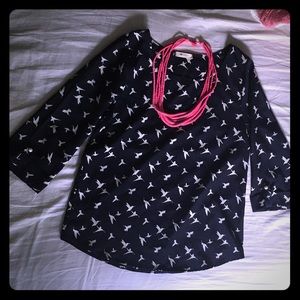 Navy bird shirt by Everly