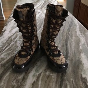 Coach Peggey Snow Boots size 6.5
