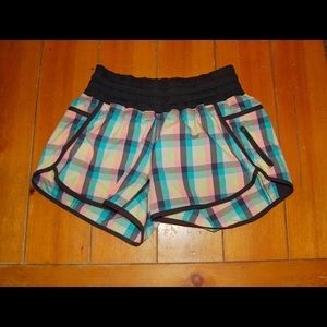 Lululemon Athletica tracker short III