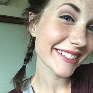 Meet your Posher, Mara