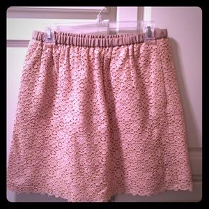 Lace skirt with pockets
