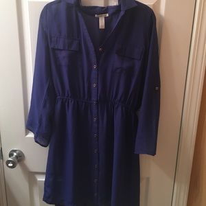 Royal blue button up dress.