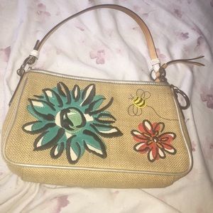 SOMEONE PLEASE OFFER ON Coach purse