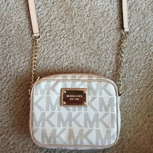 Authentic Michael Kors Crossbody purse