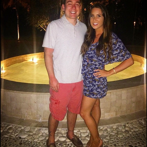 Meet your Posher, Caitlin - Picture 8 of 8