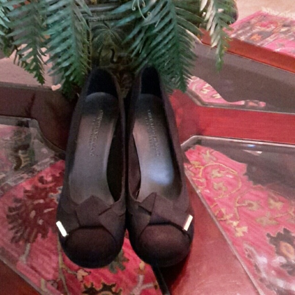 Black heels