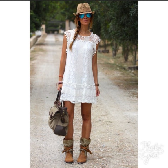 Dresses & Skirts - 💕 Pom Pom Dress 💕