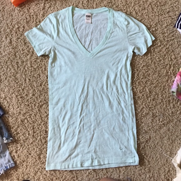 Short sleeve v-neck
