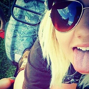 Meet your Posher, Destiny