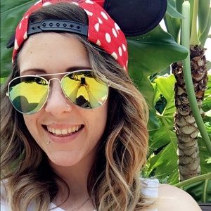 Meet your Posher, Kelly