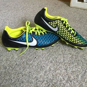 Soccer cleats! In perfect condition!