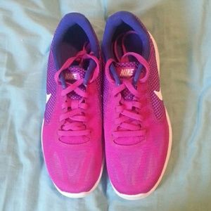 NWOT Nike Shoes
