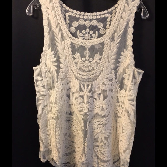 Adorable Lace Boho Top Overlay - Picture 2 of 2