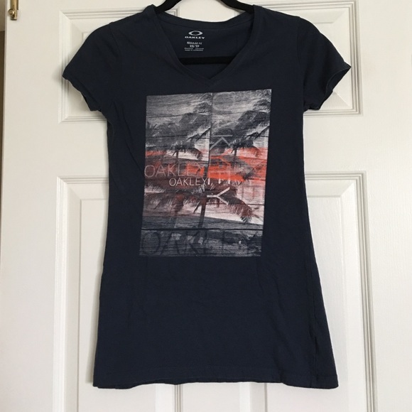 Oakley Vneck Tee