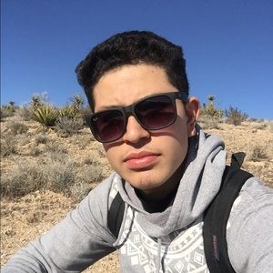 Meet your Posher, Alejandro