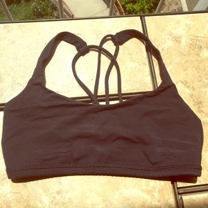 Lululemon free to be sports bra