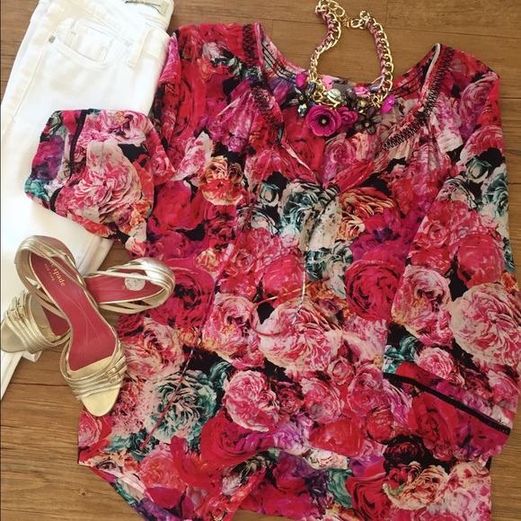 ANTHROPOLOGIE Pink Rose Print Top Size M