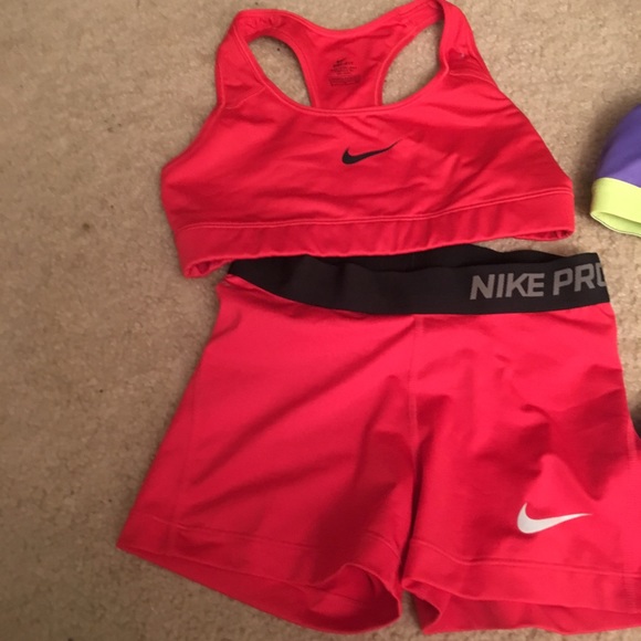 Nike pro bundle - Picture 2 of 3