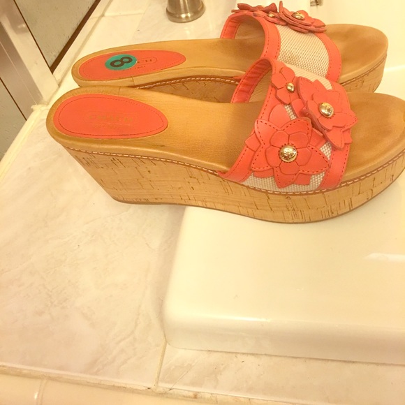 Nice coach sandal