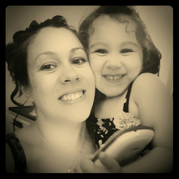 ♉Meet your Posher♉ - Picture 3 of 4