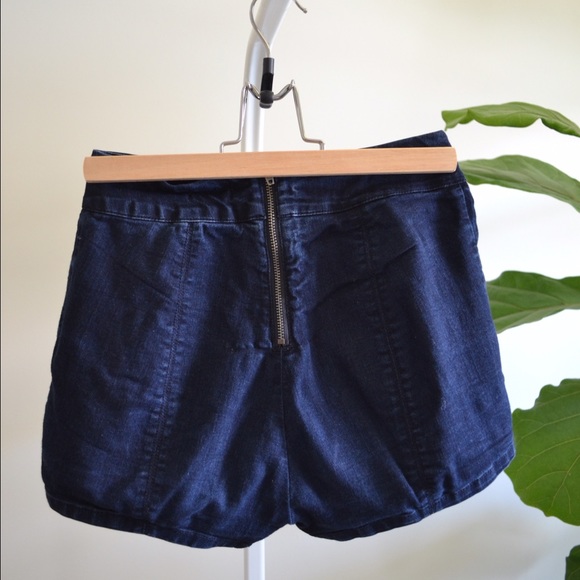 High Waisted Denim Shorts - Urban Outfitters - Picture 3 of 3