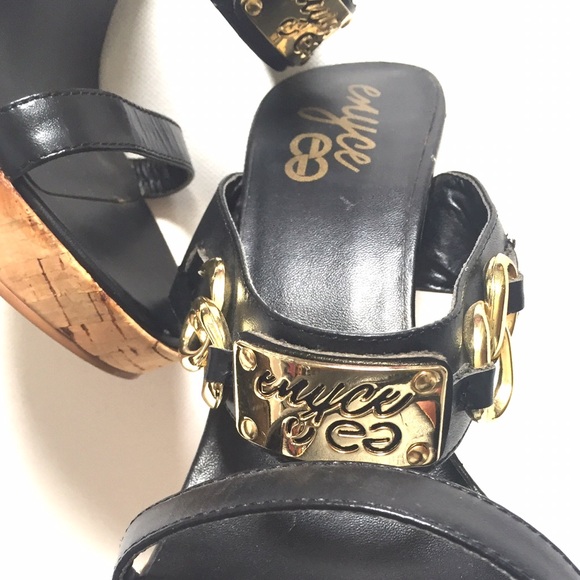 Heels! - Picture 3 of 3