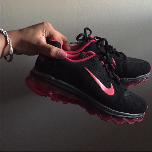 NIKE AIR MAX size:6.5