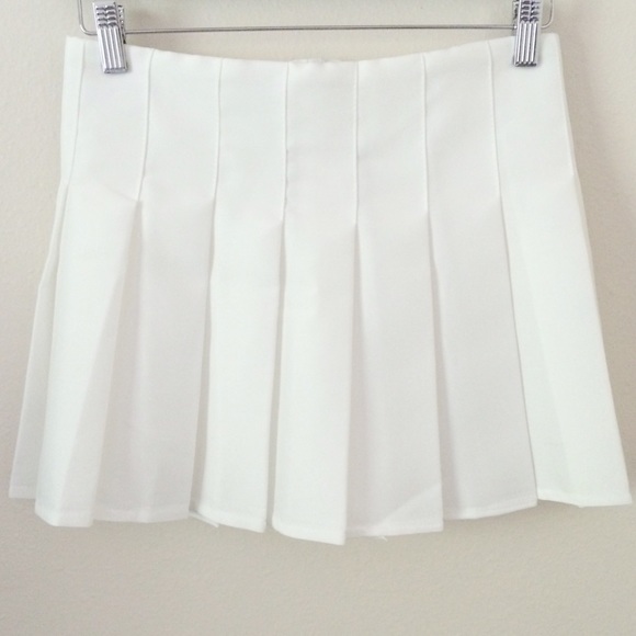 White Tennis Skirt - Picture 2 of 4