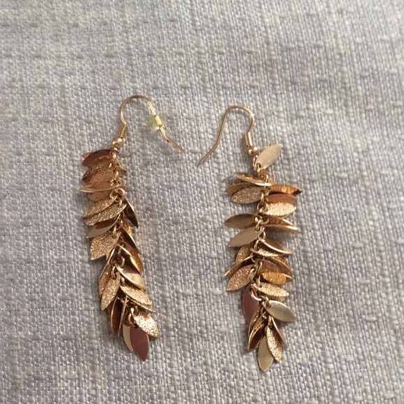 * SOLD * Gold earrings