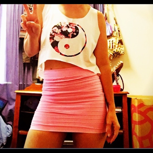 ⚡️✂️SALE Purple pleated stretch bodycon skirt - Picture 3 of 3