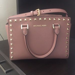 Michael kors medium studded leather cross body