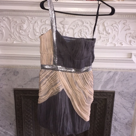 One. Shoulder. Grey. Cream. Dress.