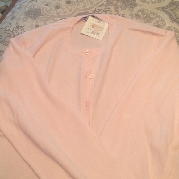 🎉SALE🎉.        🎀pink sweater🎀