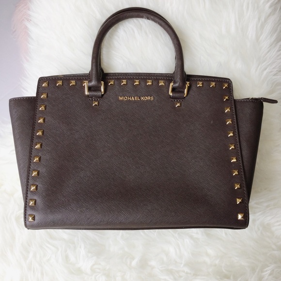 Michael Kors Handbags - TRADE Michael Kors Medium Selma Crossbody