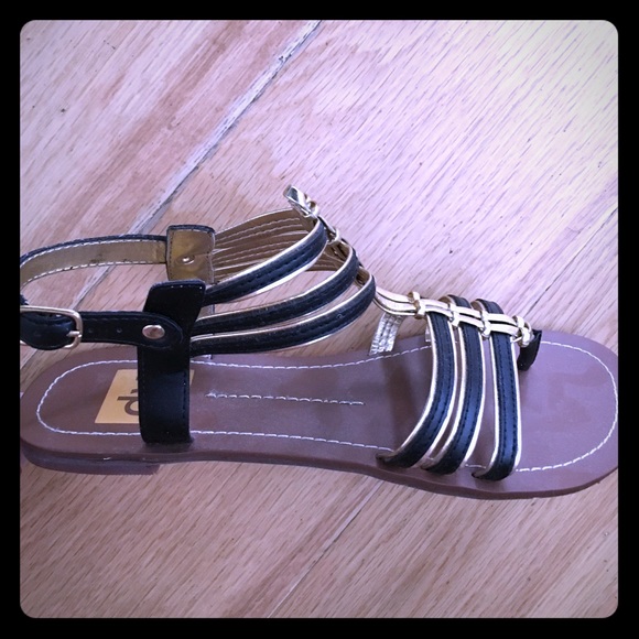 NWT dv Dolce Vita Black/Gold Gladiator Sandals