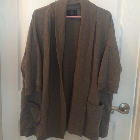 ❤️SALE❤️  🎀Light weight gray sweater🎀 MAKE OFFER